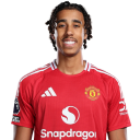 manchester-united-leny-yoro