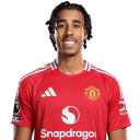 manchester-united-leny-yoro