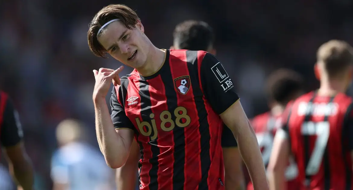 Bournemouth оценивает Alex Scott в 75 миллионов фунтов